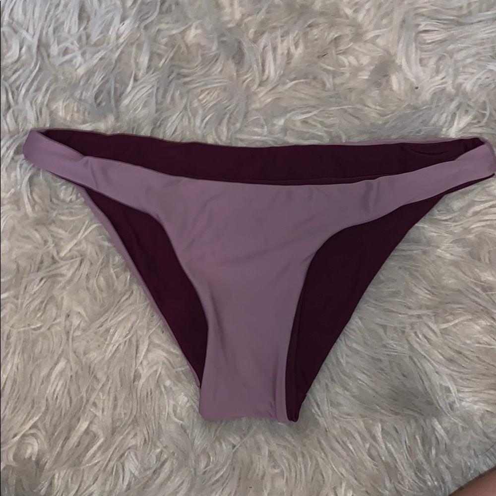 Reversible bikini bottoms